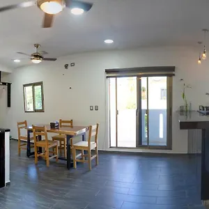 https://casa-oaal-2.quintano-roohotels.com