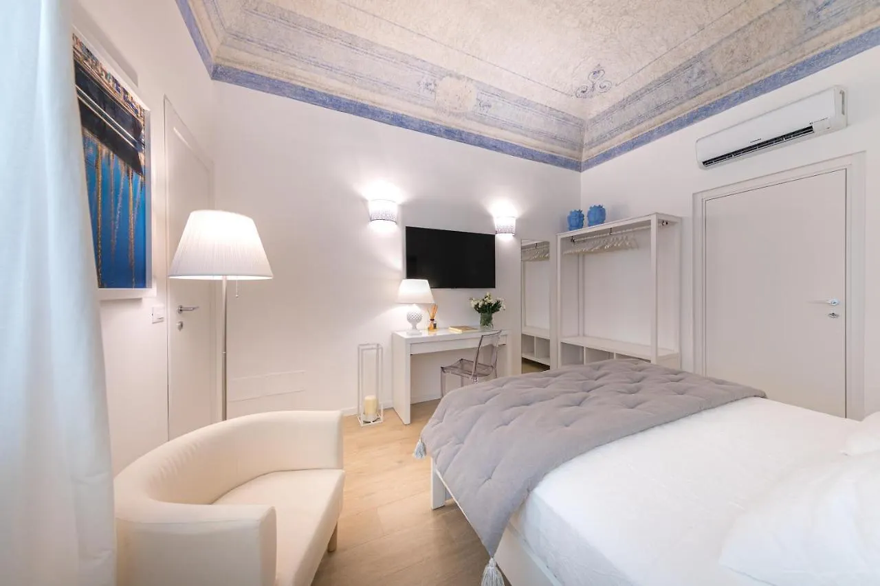 La Home42 Suite Palermo Appartement