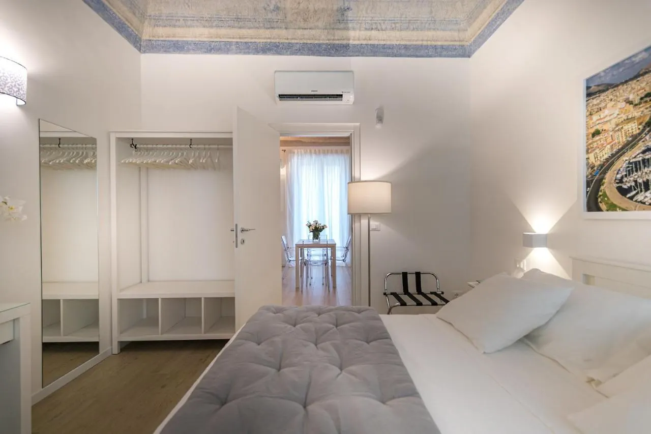 Apartment La Home42 Suite Palermo Italy
